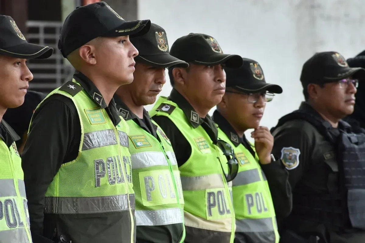 Investigação apura falhas após explosões em base militar boliviana