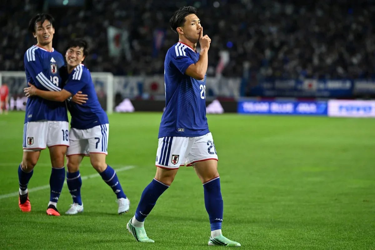 Japão vence Uruguai por 3 x 1 na estreia de Forlán como técnico