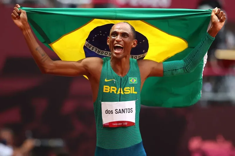 Brasil terá Alison dos Santos e Matheus Lima na final dos 400m com barreiras