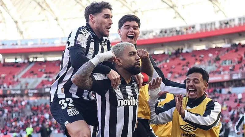 Santos vence o Internacional por 3 a 2 após abrir três gols