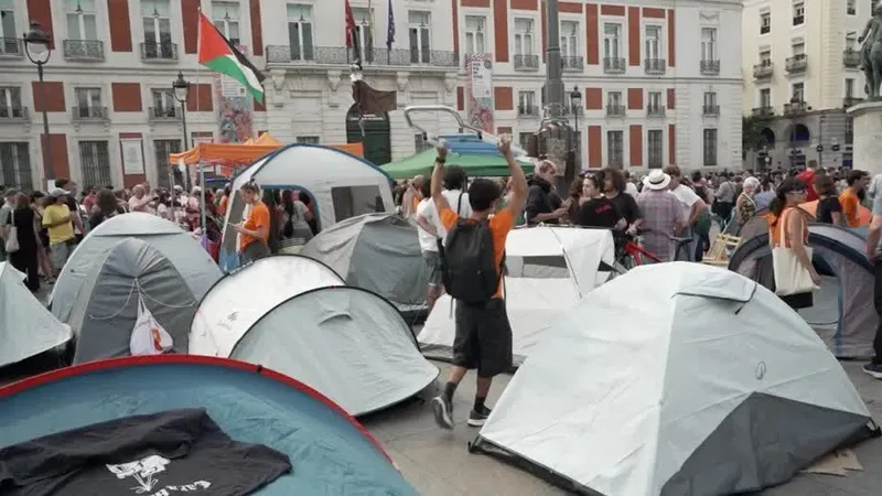 Protesto por moradia mantém acampamento no centro de Madri