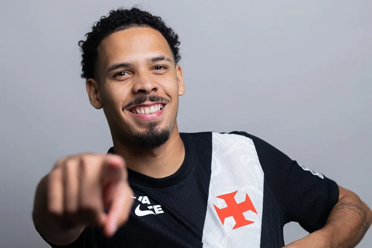 Vasco anuncia zagueiro Gabriel Pereira por empréstimo até 2027