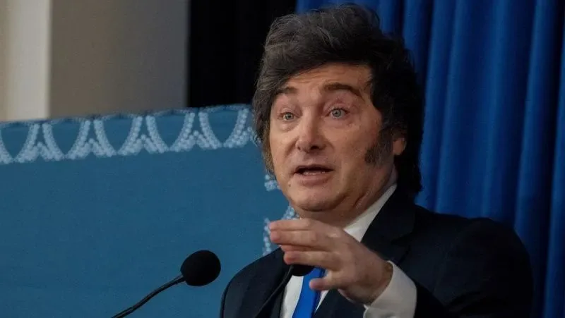 Argentina abre arbitragem contra Reino Unido por exploração nas Malvinas