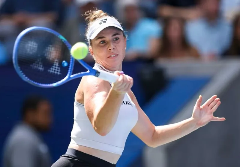 Noskova espera jogo rápido contra Sabalenka nas quartas do US Open