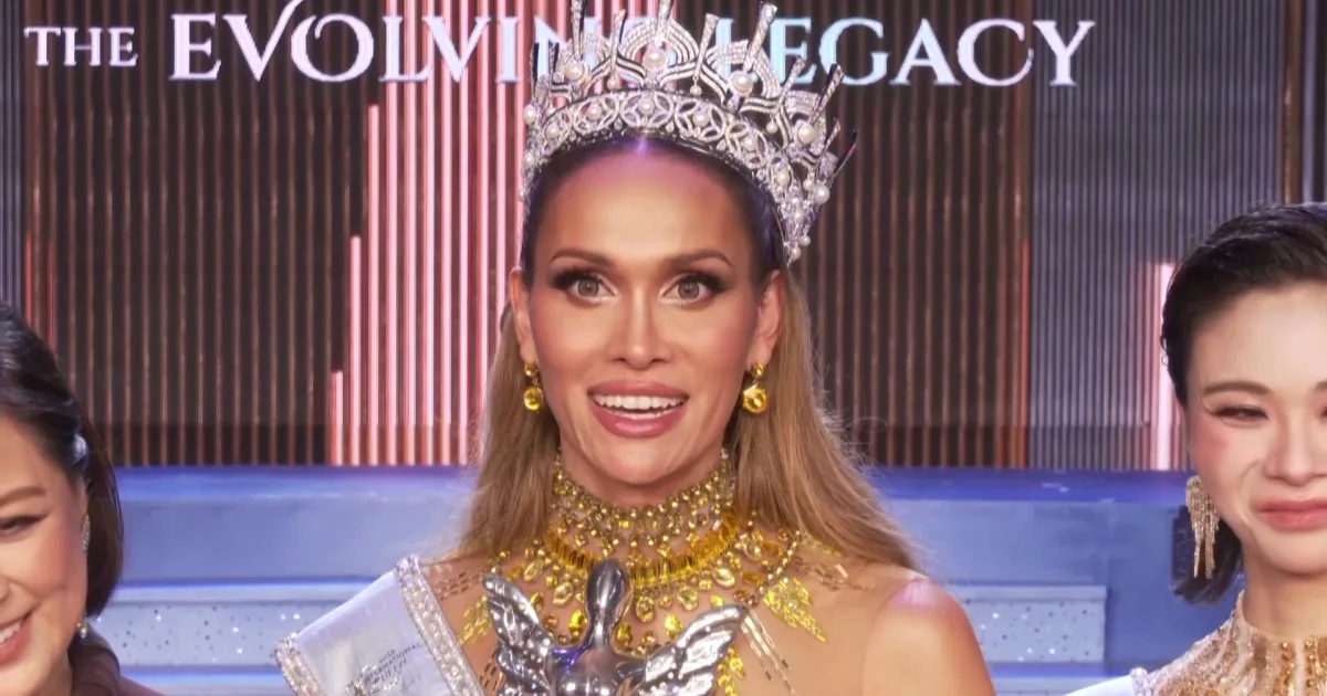 Lo Colby, dos Estados Unidos, vence o Miss International Queen 2026