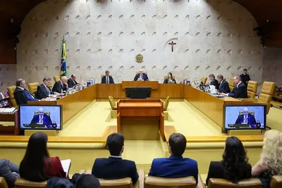 STF define rito para julgar mensagens de Moraes e Vorcaro