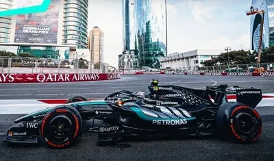 Russell fica com a pole em Baku após acidente de Antonelli
