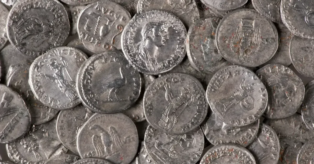 Mais de 900 moedas romanas são encontradas na Alemanha