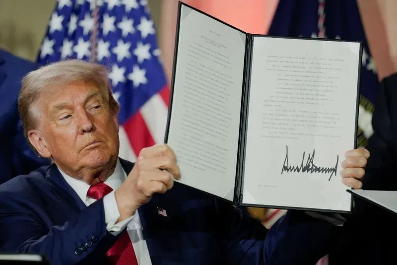Trump consulta público sobre novo nome para a inteligência artificial