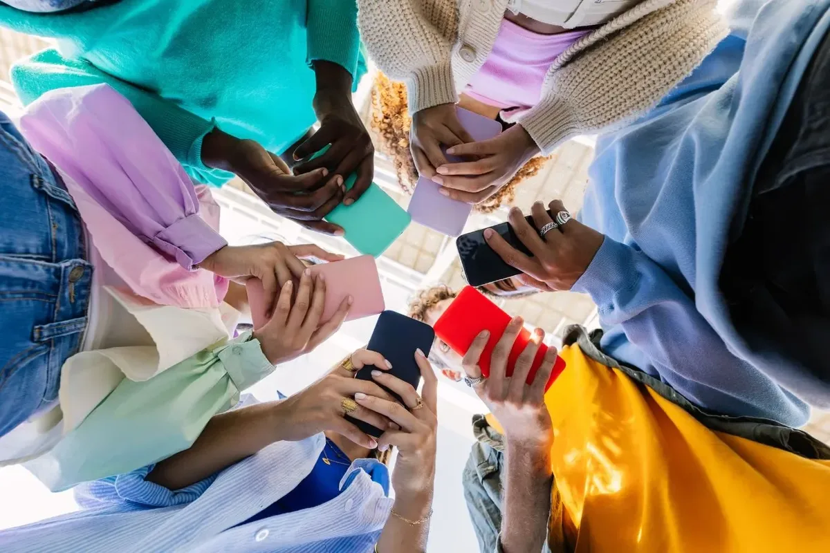 Crédito alcança 27,6 milhões de jovens brasileiros em 2024