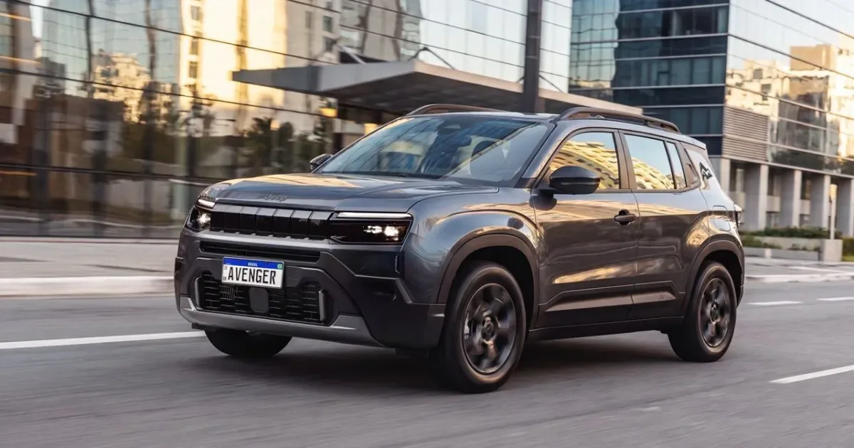 Pedidos do Avenger ampliam movimento da Jeep antes das entregas em setembro