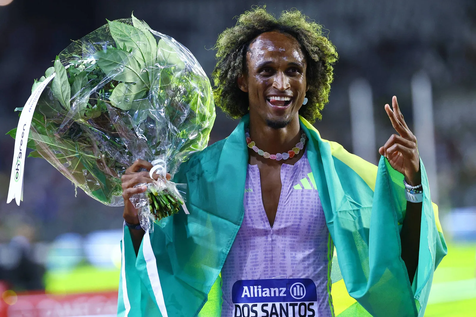 Alison dos Santos fecha temporada invicto e leva título em Bruxelas