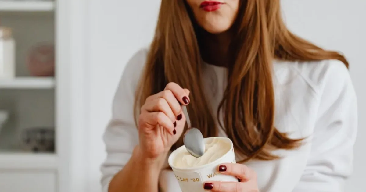 Como evitar a dor rápida causada por alimentos muito gelados