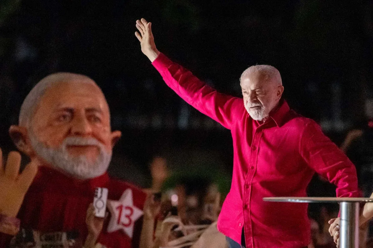 Lula rejeita ajuda da União ao BRB e responsabiliza aliados do DF