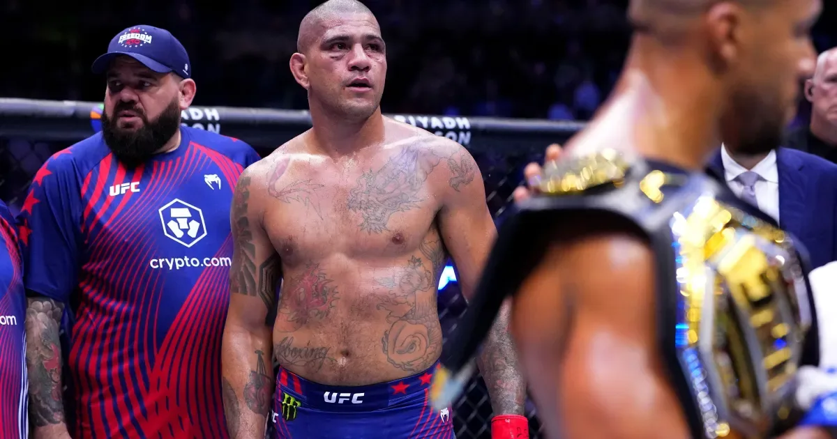 Alex Poatan pede nova luta contra Ciryl Gane pelo cinturão dos pesados