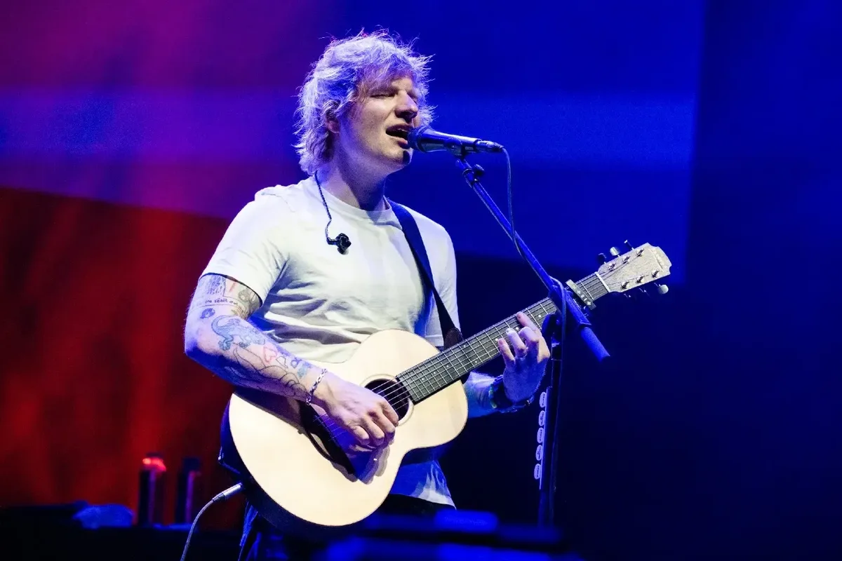 Ed Sheeran chama situação em Gaza de injustificável em show nos EUA