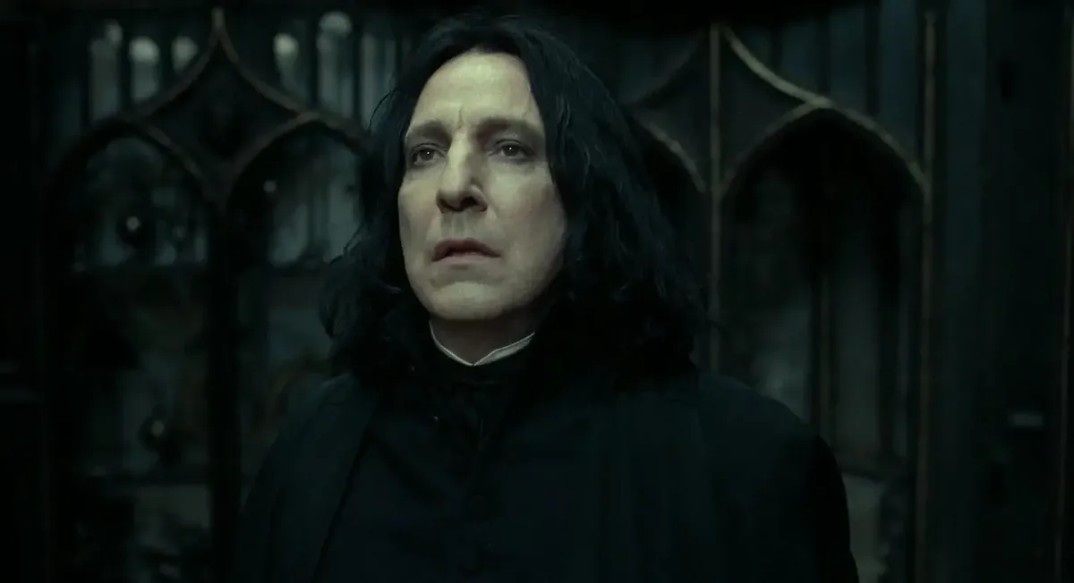 Gary Oldman revela que Alan Rickman levava crianças aos bastidores de Harry Potter