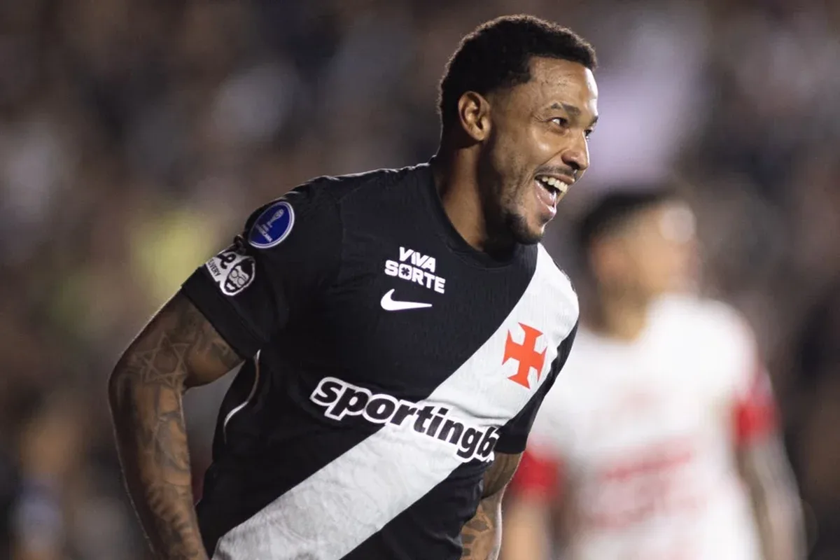 Vasco faz 2 x 0 no Santa Fe e assegura lugar entre os quatro