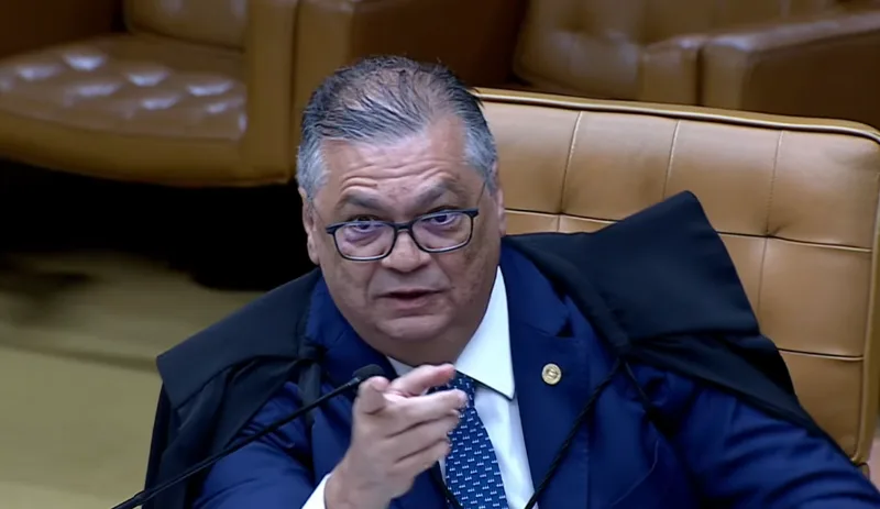 Pedido de vista suspende análise sobre investigação contra Alexandre de Moraes