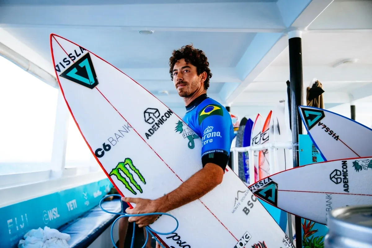 Yago Dora supera Oscar Berry e chega às oitavas em Trestles