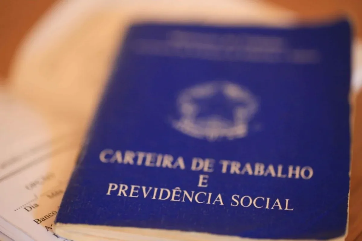 Distrito Federal oferece 1.244 vagas de emprego nesta segunda-feira