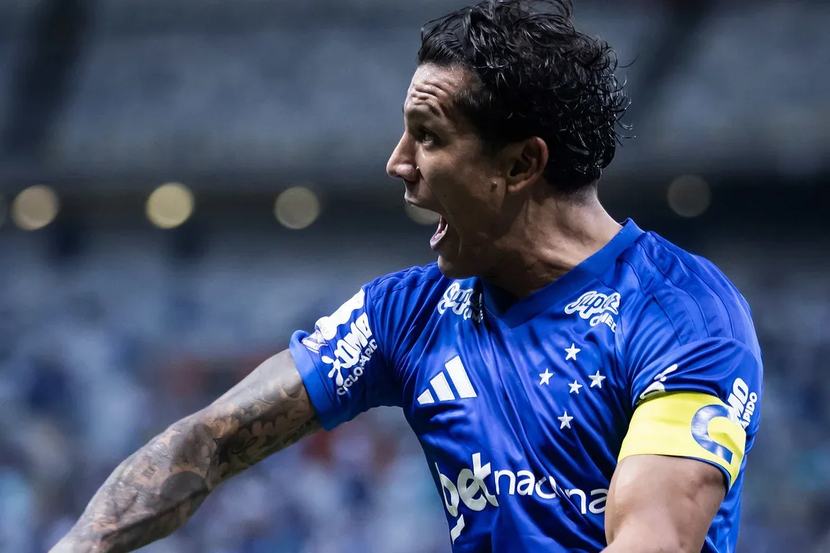Cruzeiro marca duas vezes no segundo tempo e supera o Athletico-PR