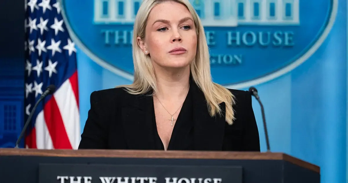 Karoline Leavitt deixa Casa Branca e assume função de comentarista na Fox News