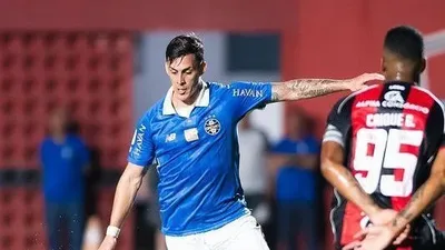 Vitória vence o Grêmio e sobe para a décima primeira posição