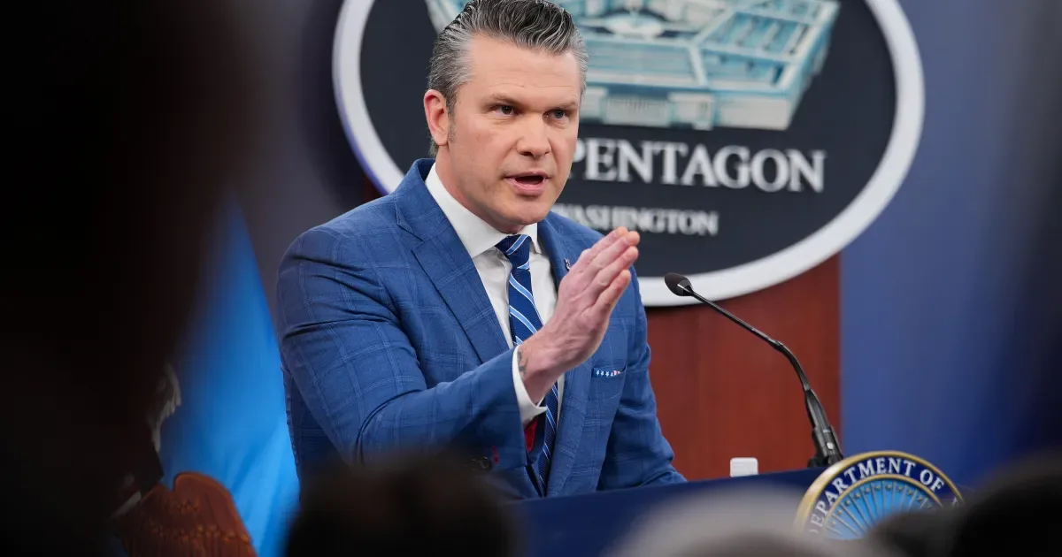 Deputado republicano pede impeachment de Pete Hegseth por ação contra o Irã