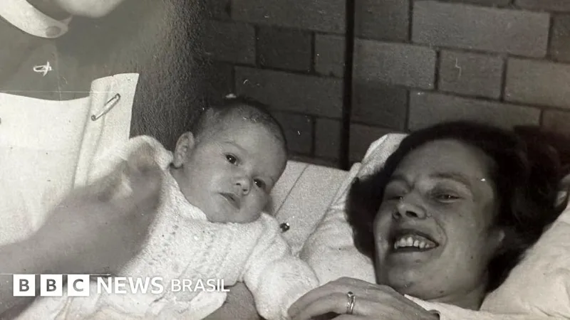 Mulher dá à luz enquanto depende de pulmão de aço após poliomielite