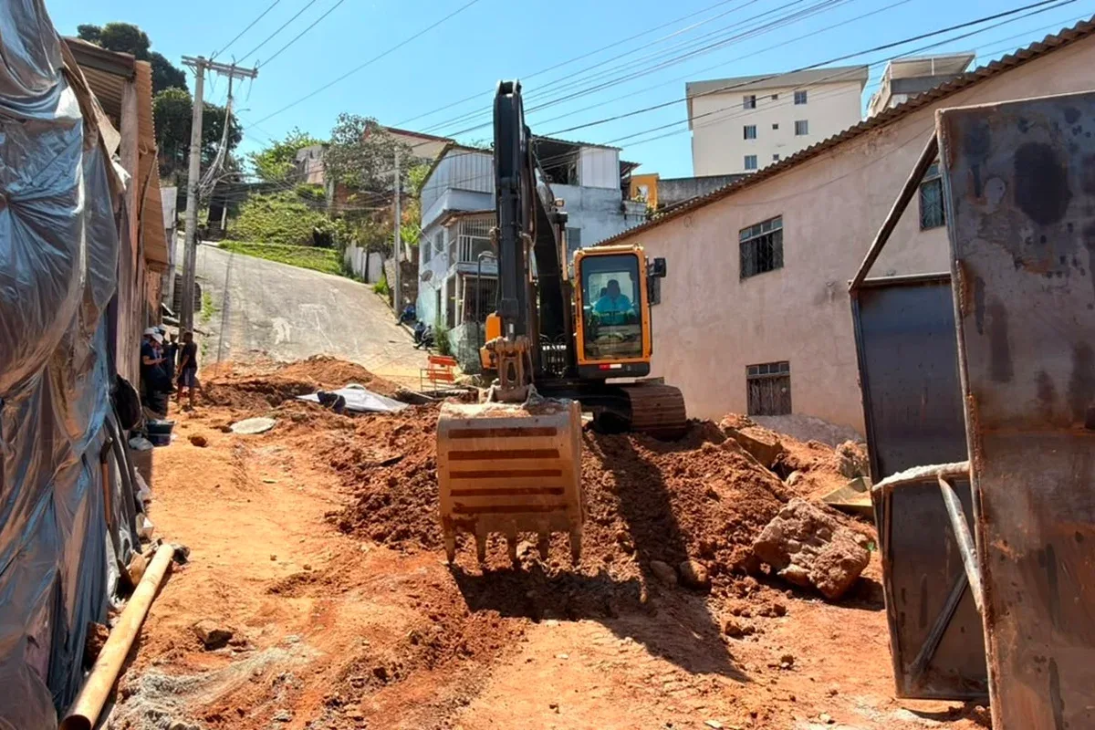 Nova adutora começa a operar e Copasa mantém apoio durante retomada em BH