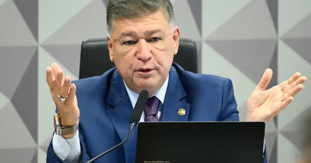 Carlos Viana pede prisão de Andrei Rodrigues e afastamento de Moraes