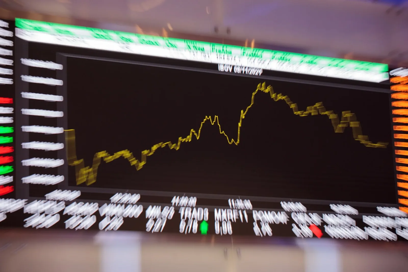 Ibovespa sobe antes de decisões do Copom e do Federal Reserve