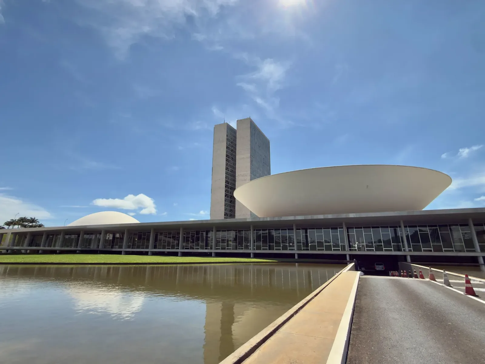 Eleitor terá dois votos para o Senado nas eleições de 2026