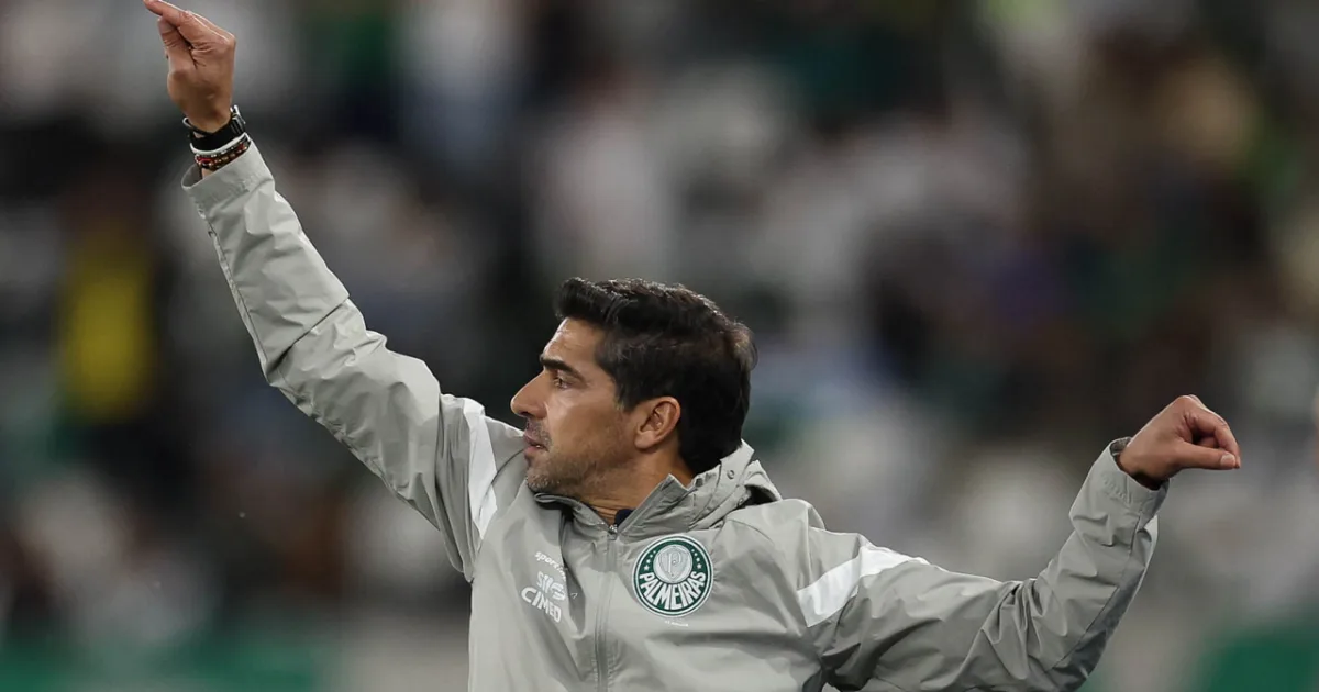 Felipe Melo questiona Abel Ferreira após Palmeiras perder liderança