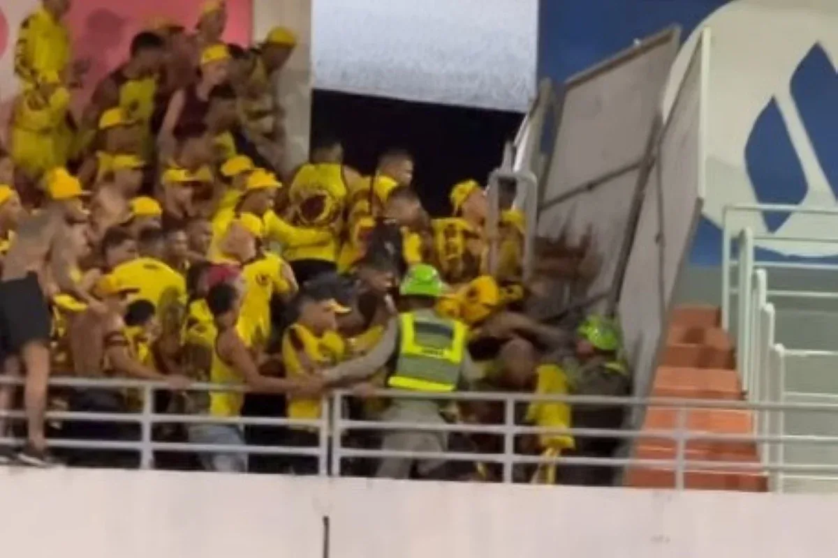 Confusão entre torcedores e PM marca derrota do Sport para o CRB em Maceió
