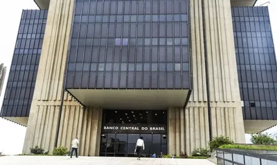 Focus eleva previsão de inflação e reduz PIB e Selic para 2026