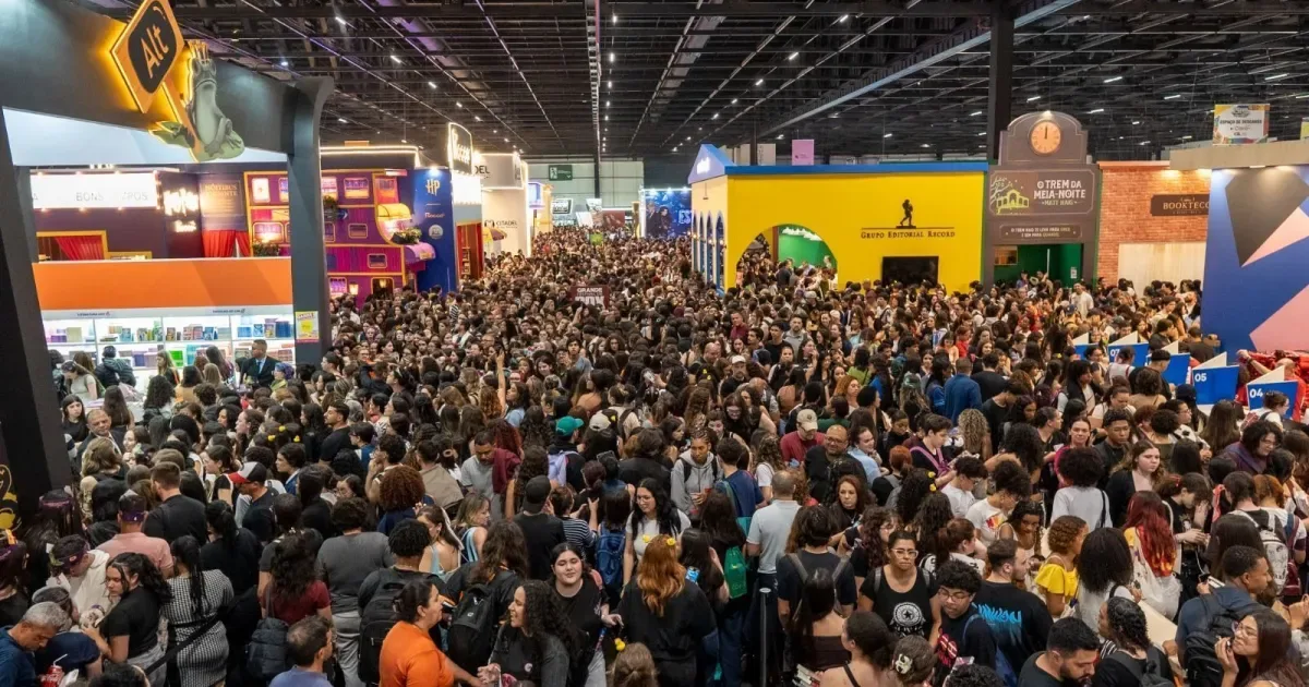 Bienal do Livro de São Paulo recebe 760 mil pessoas em dez dias