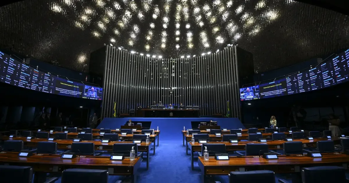 Pesquisas mostram disputa acirrada por duas vagas ao Senado no Paraná