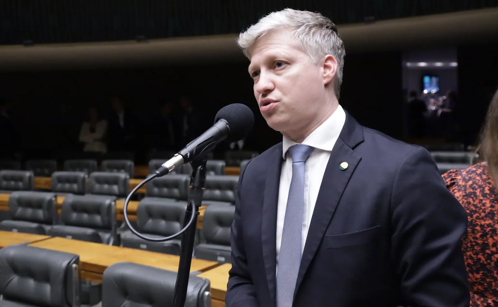 Van Hattem lidera pesquisa para o Senado no Rio Grande do Sul