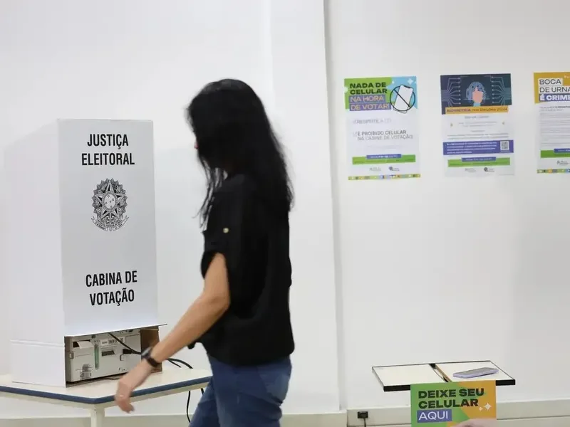 Eleição de 2026 combina disputa apertada e menor mobilização nas ruas