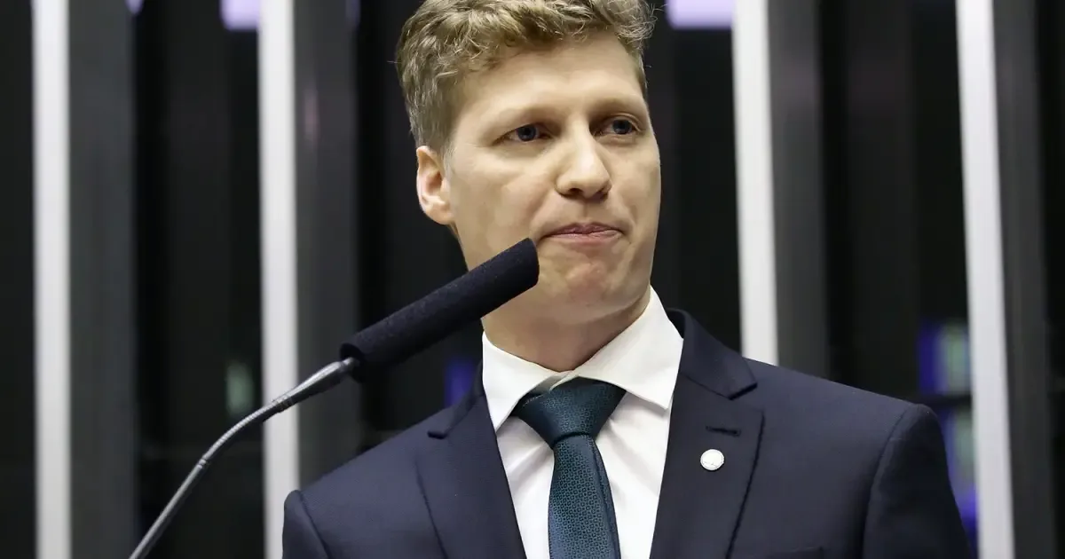 Marcel Van Hattem lidera disputa pelo Senado no Rio Grande do Sul