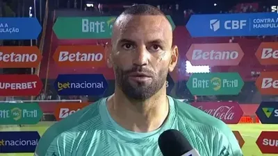 Weverton critica regra anti-cera após derrota do Grêmio para o Vitória