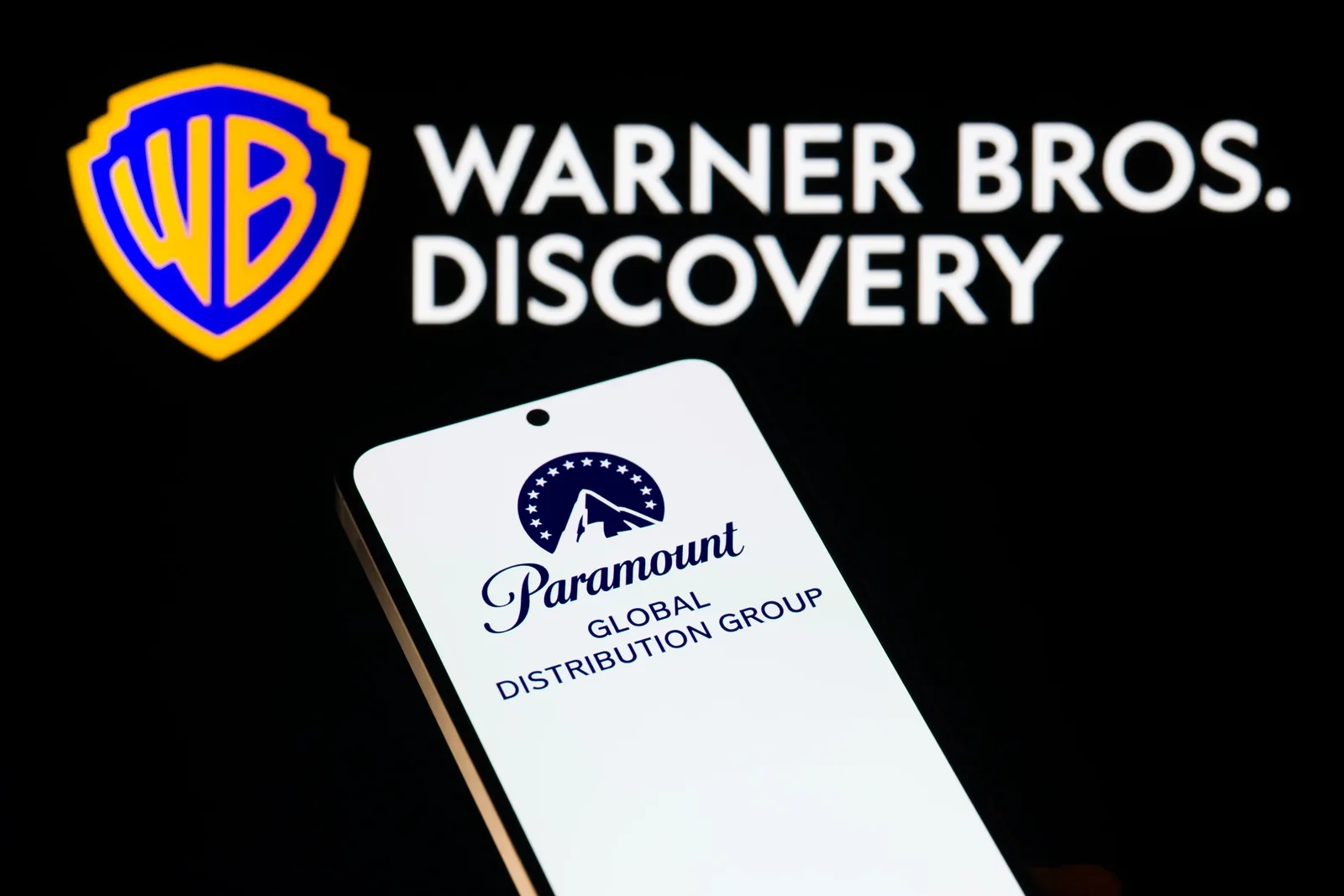 FCC autoriza participação estrangeira de até 49,5% na fusão Paramount-Warner