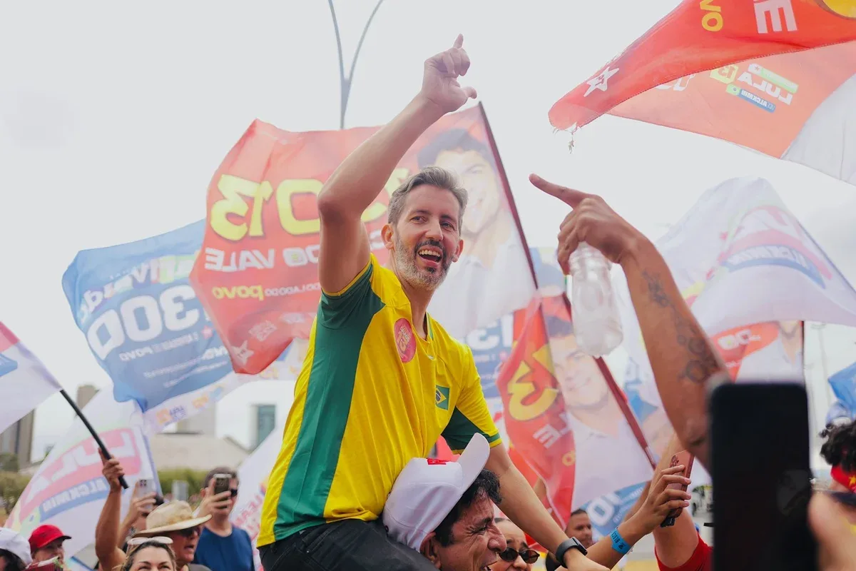 Leandro Grass promete política para mulheres e secretariado com 50% feminino no DF