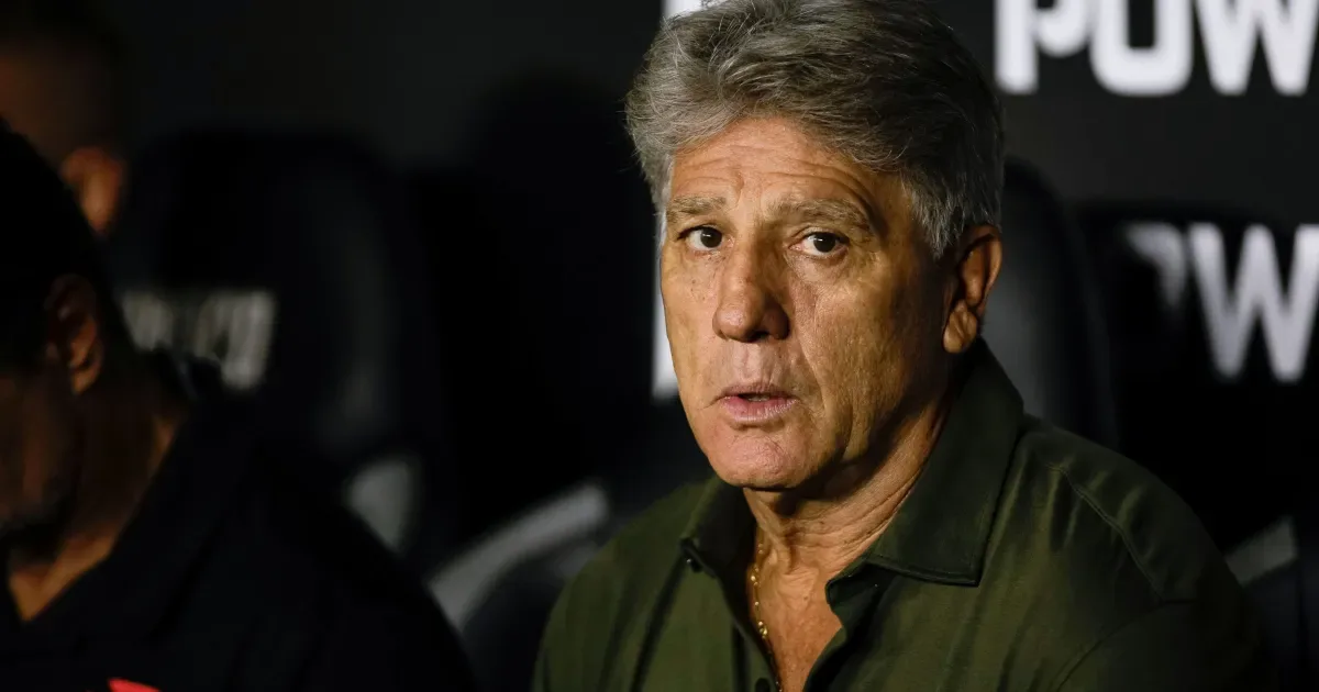 Grêmio avalia cinco nomes após demissão de Luís Castro