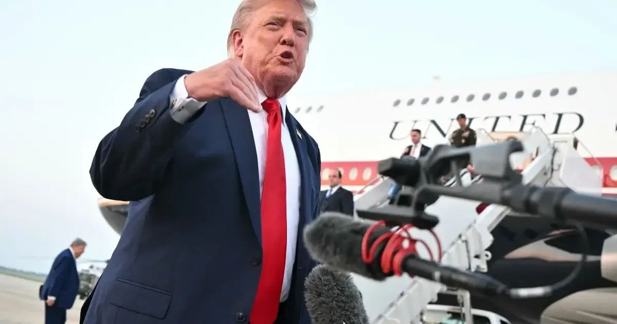 Trump descarta ampliar regulação da inteligência artificial nos EUA