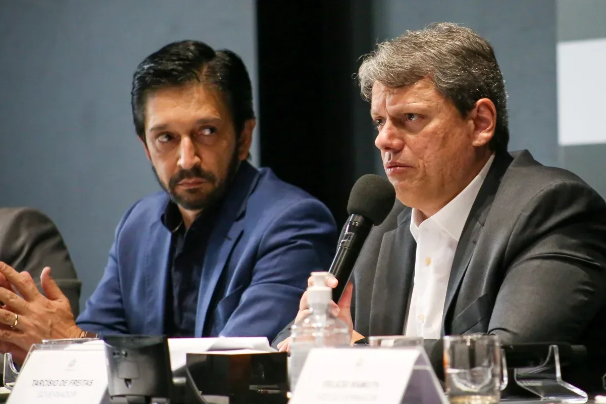 Justiça Eleitoral veta anúncio de Tarcísio com Ricardo Nunes