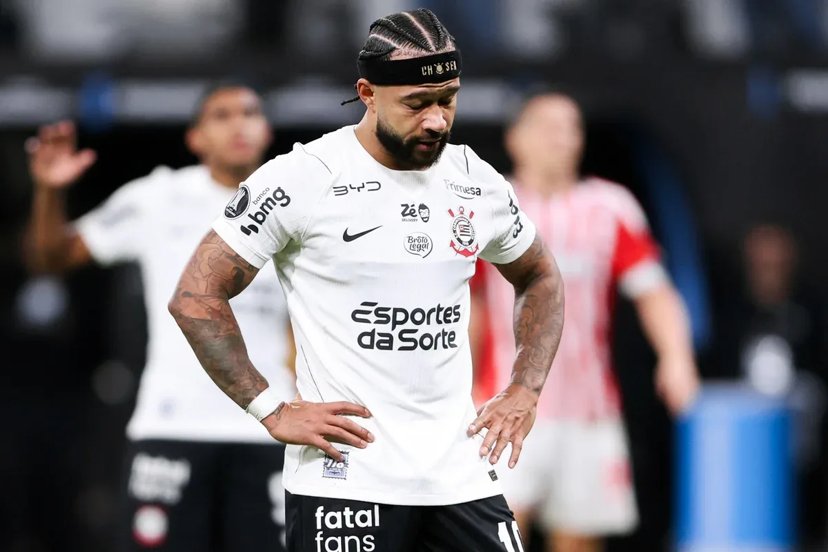 Corinthians pode perder parte da premiação por ausência de Memphis