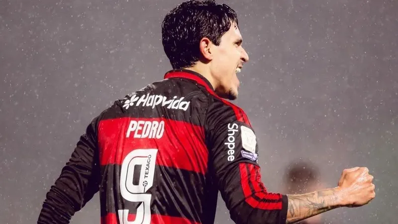 Pedro e Samuel Lino entram na pré-lista de Ancelotti para a Seleção